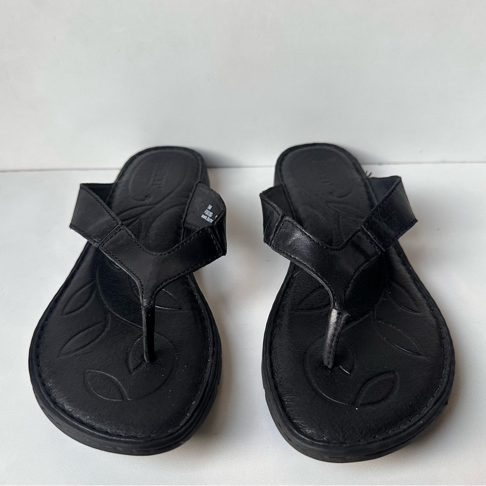 Women's Black Leather Flip Flops